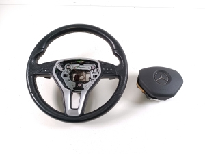 Mercedes Benz A-Class 176 (2012–2018) Lenkrad und seine Teile - 8