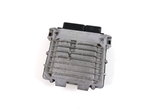 Mercedes Benz C-Class 205 (2014–2021) Engine control unit A2749000800 - 3