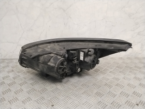 Kia Soul (2014–2019) Scheinwerfer vorne 92102E4 - 2
