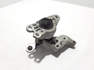 RENAULT Trafic III (2014–2022) Motora spilvens 112101360R - 2