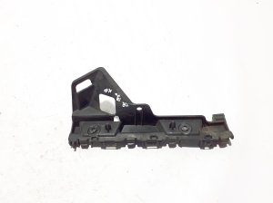 Front bumper bracket - 622217838R