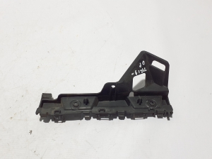 Front bumper bracket - 622201090R