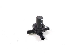 Pompe à eau auxiliaire - LU5A8C508AE