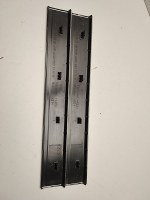 Mercedes Benz S-Class 220 (1998–2005) Inner sill trim A2206805535 - 3