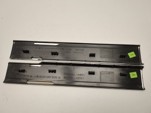 Mercedes Benz S-Class 220 (1998–2005) Inner sill trim A2206806035 - 3