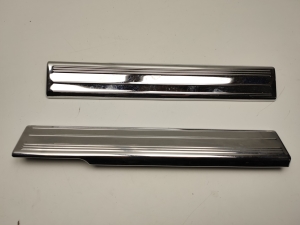 Mercedes Benz S-Class 220 (1998–2005) Inner sill trim A2206806035 - 4