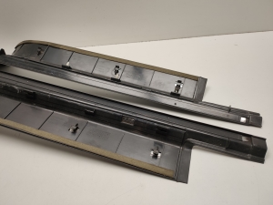 Mercedes Benz S-Class 220 (1998–2005) Inner sill trim A2206804735 - 3