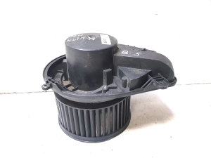 Heizungsgebläsemotor - 740221233F