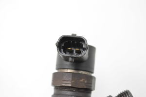 Opel Insignia (2008–2017) Injecteur de carburant 0445110327 - 4