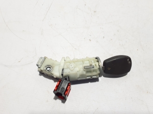 RENAULT Trafic III (2014–2022) Ignition switch 487009186R - 2