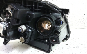 TOYOTA Avensis T25 (2003–2008) Scheinwerfer vorne 0544 - 2