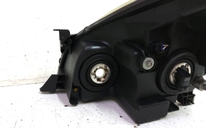 TOYOTA Corola Verso R1 (2004–2009) Scheinwerfer vorne 0F03 - 2