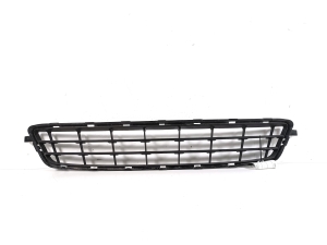 Grille inférieure de pare-chocs avant - 57731VA090