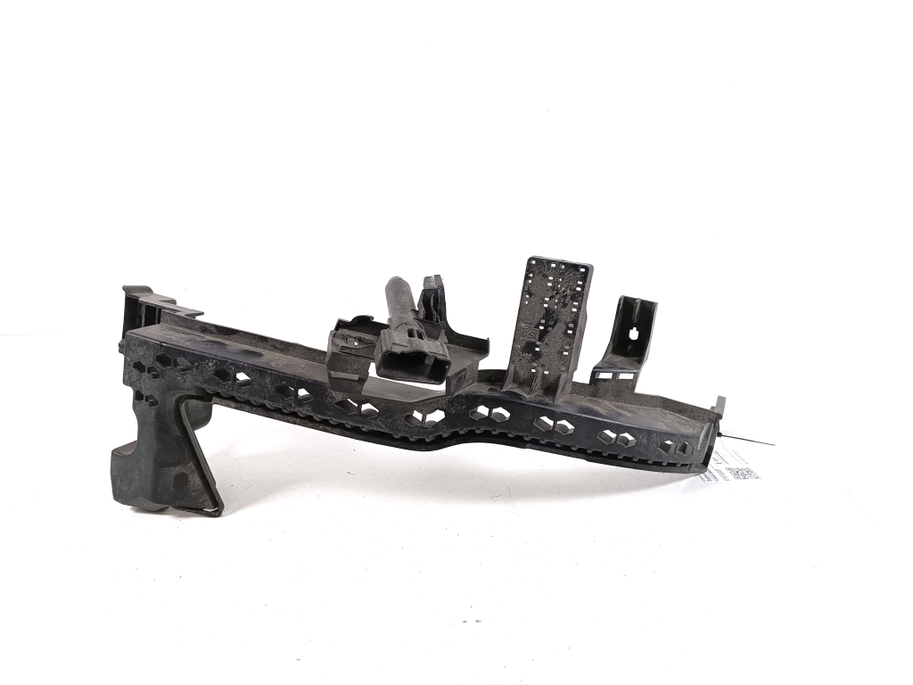 Subaru Forester SK (2018–2026) Front bumper bracket 57707SJ000 Subaru Forester SK (2018–2026) Front bumper bracket 57707SJ000