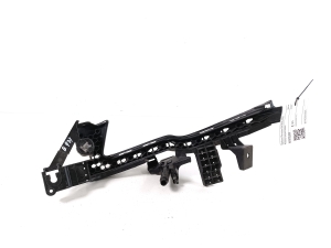 Subaru Forester SK (2018–2026) Front bumper bracket 57707SJ000 - 2