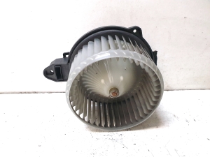 AUDI A6 C5 (1997–2005) Salongi puhuri mootor 0130111202 MF0160700361 - 2