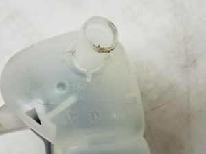Mercedes Benz A-Class 169 (2004–2012) Coolant reservoir A1695000049 - 4