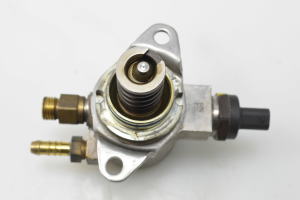 AUDI A1 8X (2010–2018) Kütusepump 03C127026J - 4