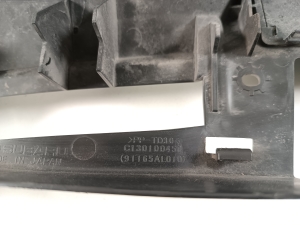 Subaru Legacy (2014–2026) Iluvõre kinnitus 91165AL010 - 3