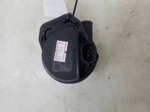 Mercedes Benz E-Class W211 (2002–2009) Auxiliary water pump A2118350028 - 2