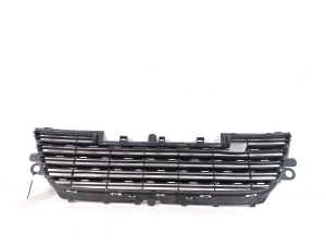 Peugeot 2008 (2013–2026) Priekšējā bampera apakšējā reste 9678059477 - 4