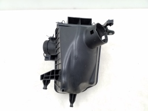 NISSAN Qashqai (2006–2013) Luftfiltergehäuse 1022318S01 - 3