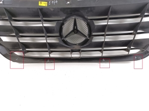  Front grille 