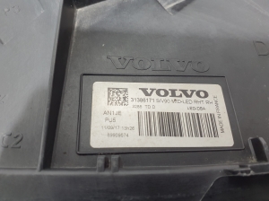 VOLVO V90 (2016–2026) Priekšējais lukturis 31386171 - 3