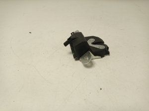 Opel Astra K (2015–2021) Trunk lid lock 39021416 - 2