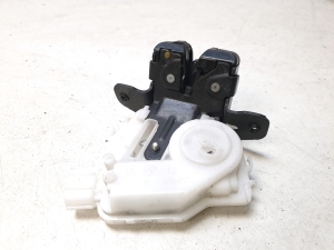 TOYOTA Auris E18 (2012–2018) Trunk lid lock - 3