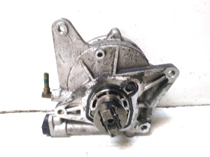 Vacuum pump - 28810-2F600