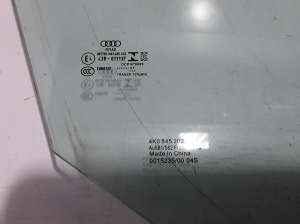 AUDI A6 C8 (2018–2025) Esiukse klaas 4K0845202 - 3