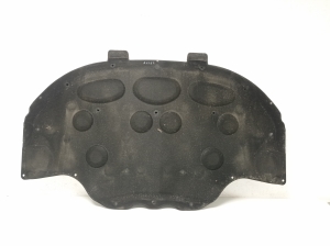 Mercedes Benz C-Class 204 (2007–2014) Kapoti heliisolatsioon A2046820720 - 4
