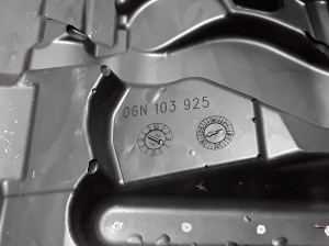 AUDI A6 C8 (2018–2025) Engine cover 06N103925 - 3
