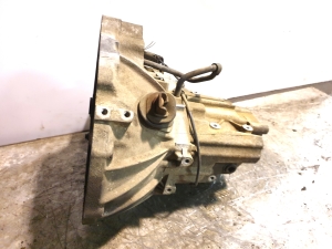 NISSAN Almera Tino V10 (2000–2006) Getriebe X20A  YD - 3