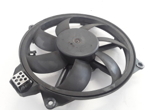  Cooling fan 