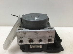 NISSAN Note E11 (2005–2014) ABS unit 0265231732 - 3