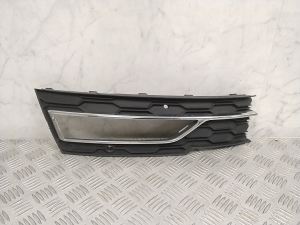 Front bumper lower grille - 5E3807681C