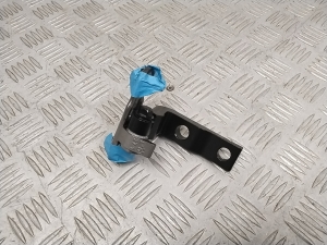 VOLVO XC60 (2017–2026) Front door top hinge 31371552 - 2