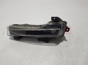 Tesla Model Y Y (2020–2026) Eesmine päevasõidutuli 1507932 - 5