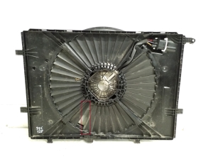 Mercedes Benz C-Class 205 (2014–2021) Dzesēšanas ventilators un tā daļas A0999061400 - 2