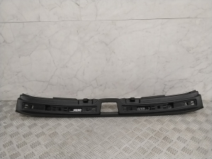 Rear panel interior trim - 31440884