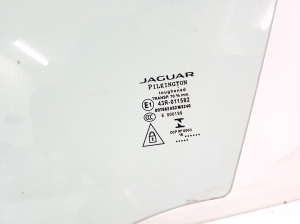 Jaguar F-pace (2016–2026) Priekšējo durvju stikls HK8321411AA - 2