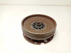   Clutch flywheel 