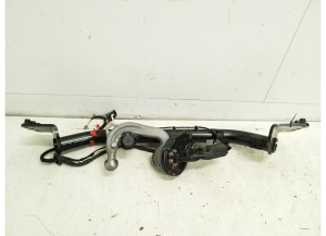 Mercedes Benz B-Class 247 (2018–2026) Tow hitch and its parts - 2