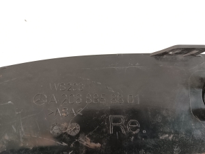 Mercedes Benz C-Class 206 (2021–2026) Priekšējā bampera apakšējā reste A2068856601 - 4