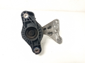Citroen C3 (2016–2026) Engine mount 9676771080 - 4