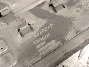 VOLVO XC60 (2017–2026) Heckstoßstangen Unterspoiler 32136217 - 2