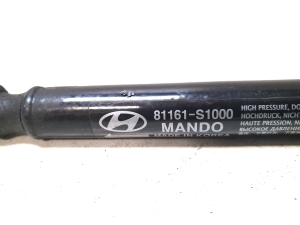 Hyundai Santa Fe (2018–2026) Kapoti tugi/gaasamortisaator 81161S1000 - 2