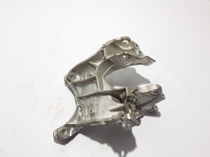 AUDI A6 C8 (2018–2025) Halter Hilfsrahmen vorne 80A399295S - 3
